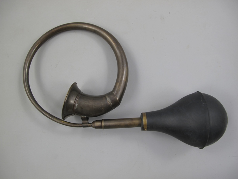 Taxihorn Messing brüniert groß L.40cm