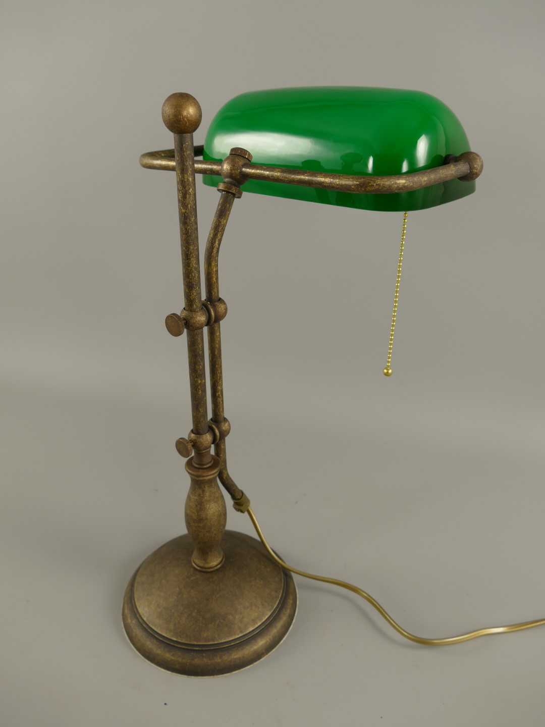 *ANG. Bankerslampe Messing brün. Glas grün H.45cm