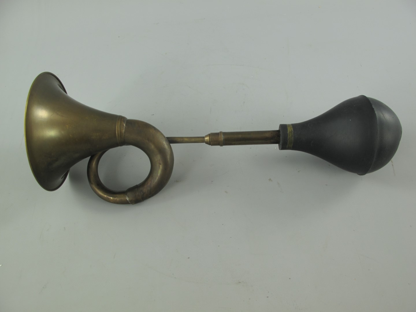 Autohorn Messing brüniert L.44cm