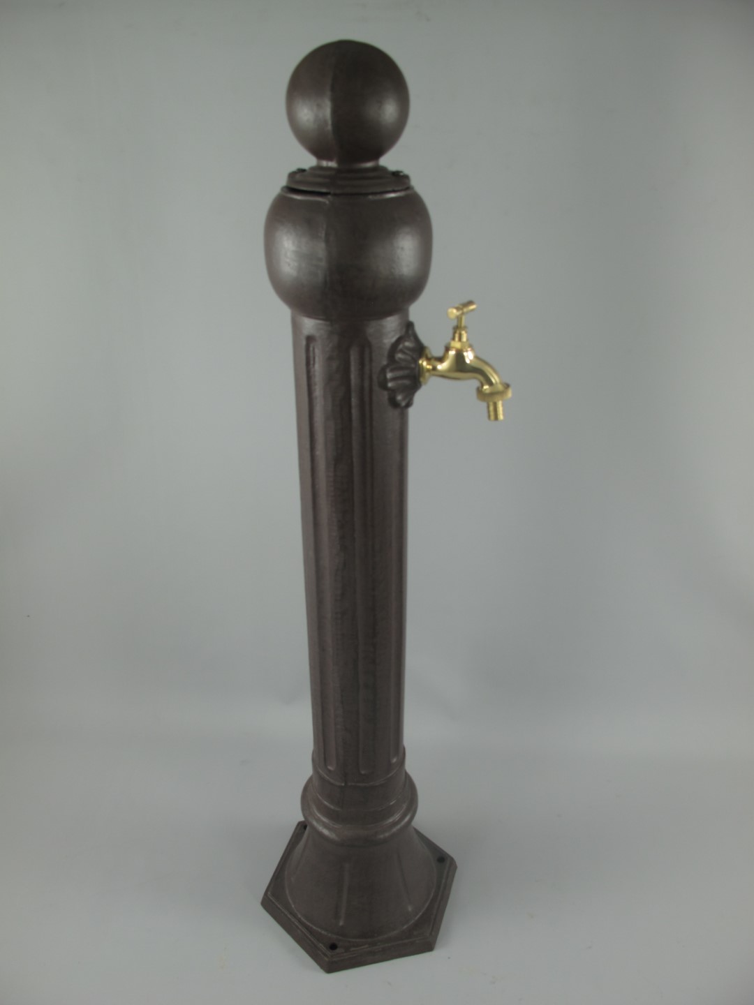 Zapfsäule Rund Alu rust. braun Mes. Hahn H.97x23cm