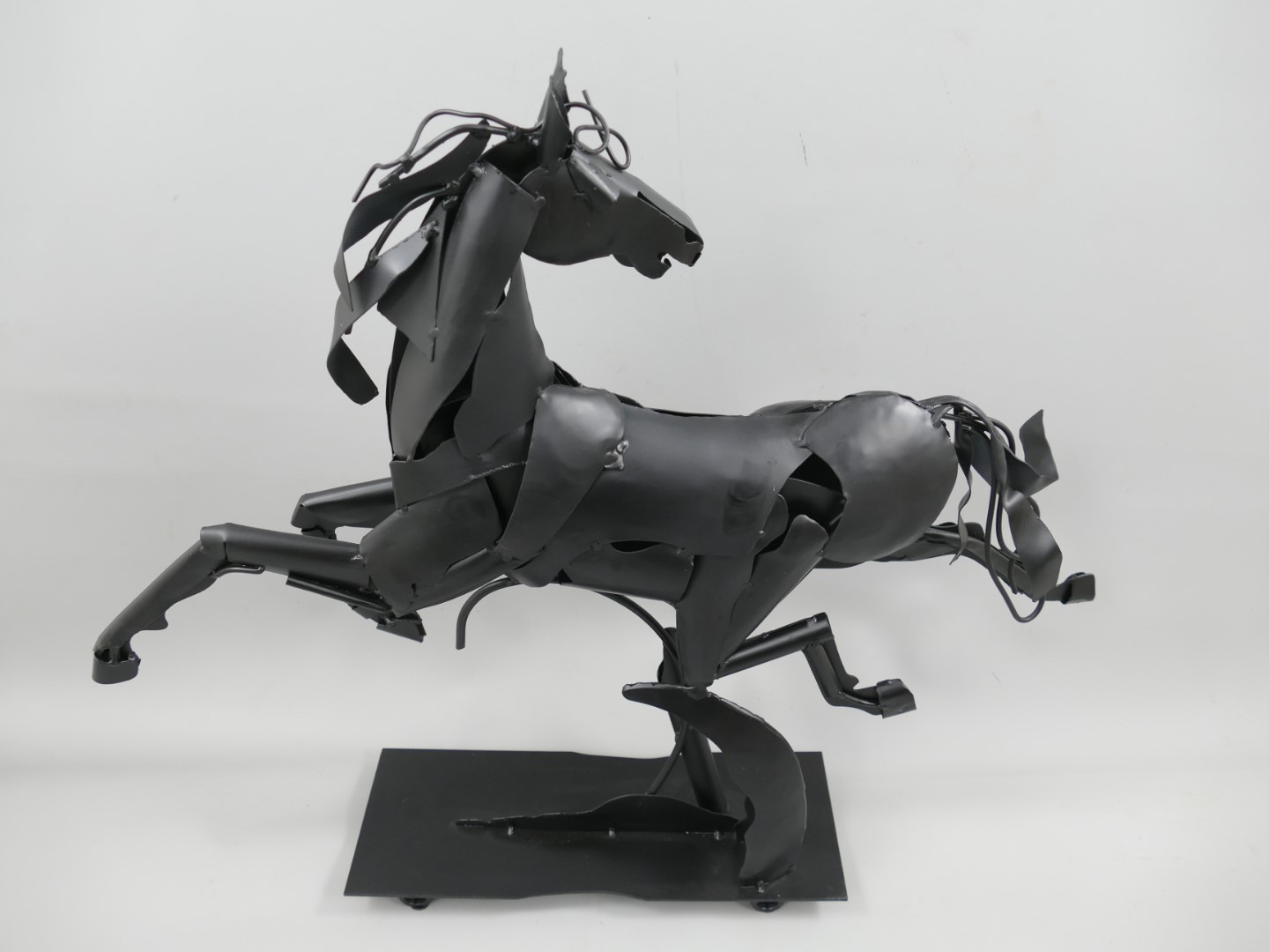 (*)Pferd Eisen schwarz farbig H.61x70cm