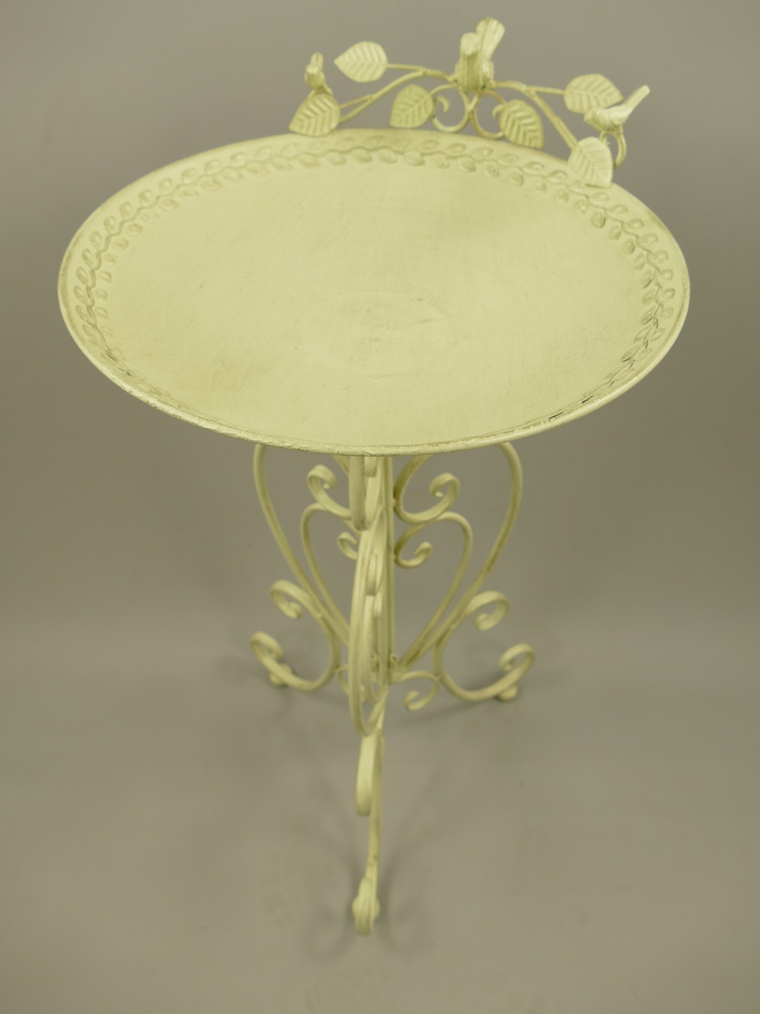 Vogeltränke Eisen rustikal weiss H.82cm