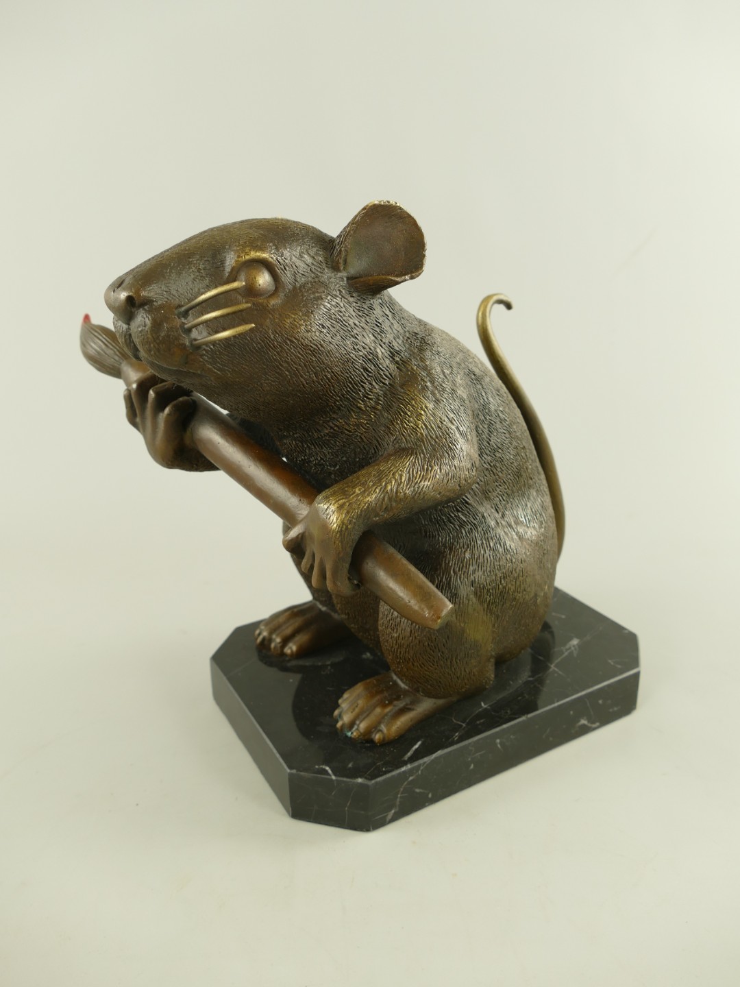 Figur Bronze Banksy Maus mit Pinsel H.27cm
