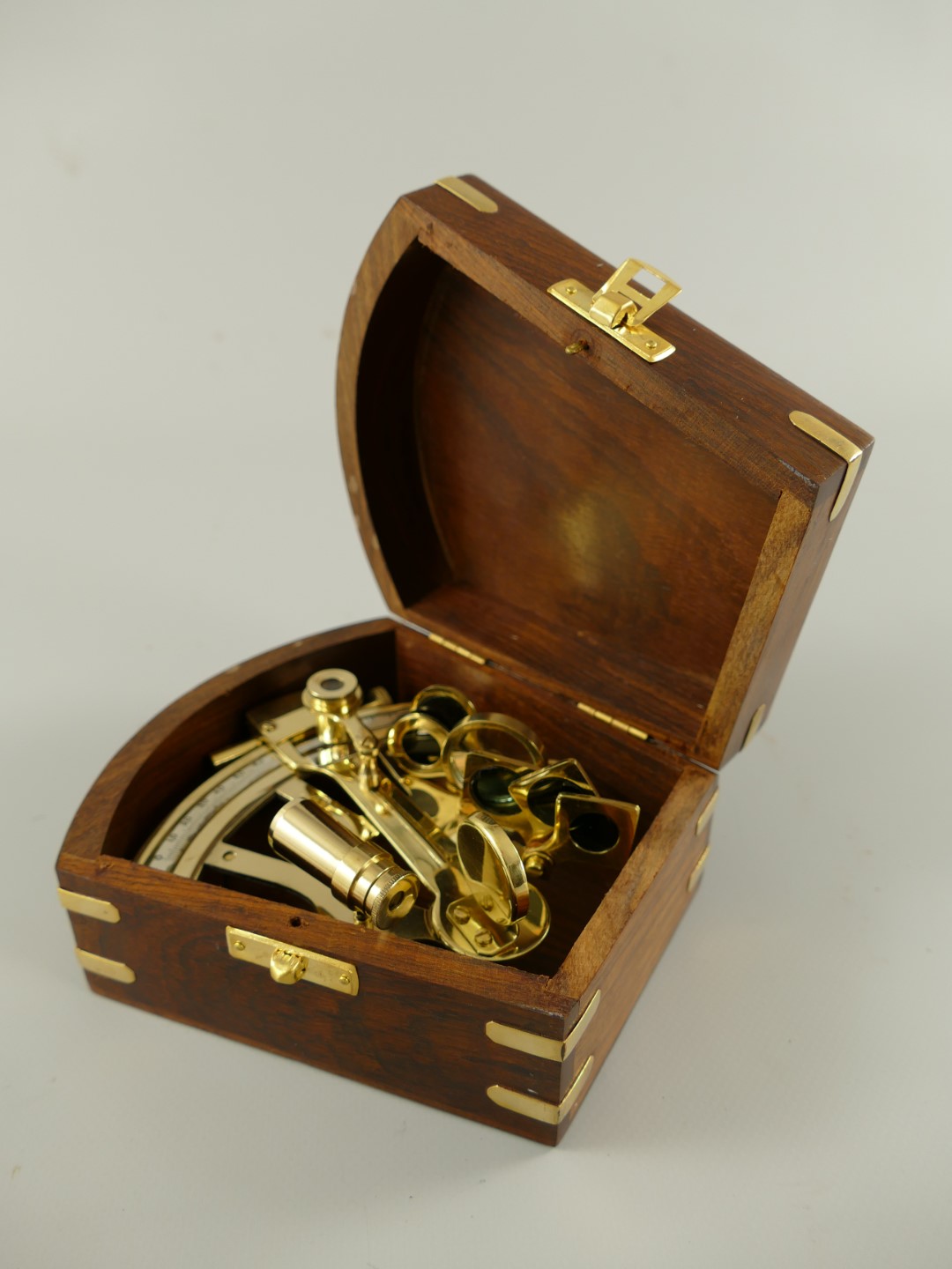 Messing Sextant 4'' H.5x10x12cm(im Holzbox)