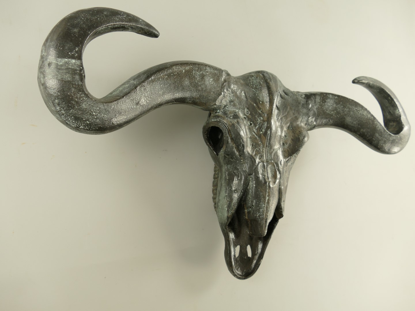 RAUS*PREIS Kuhkopf Alu Bronze/schwarz L.73x42cm