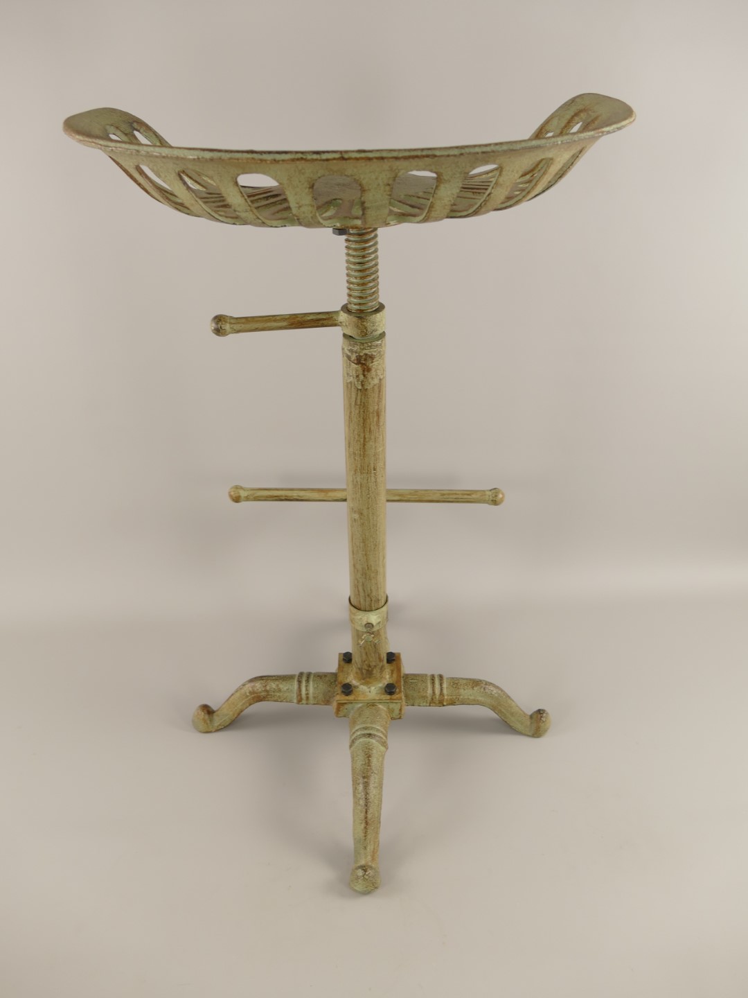 *ANG. Barstühl Gußeisen Farbig H.75x47cm