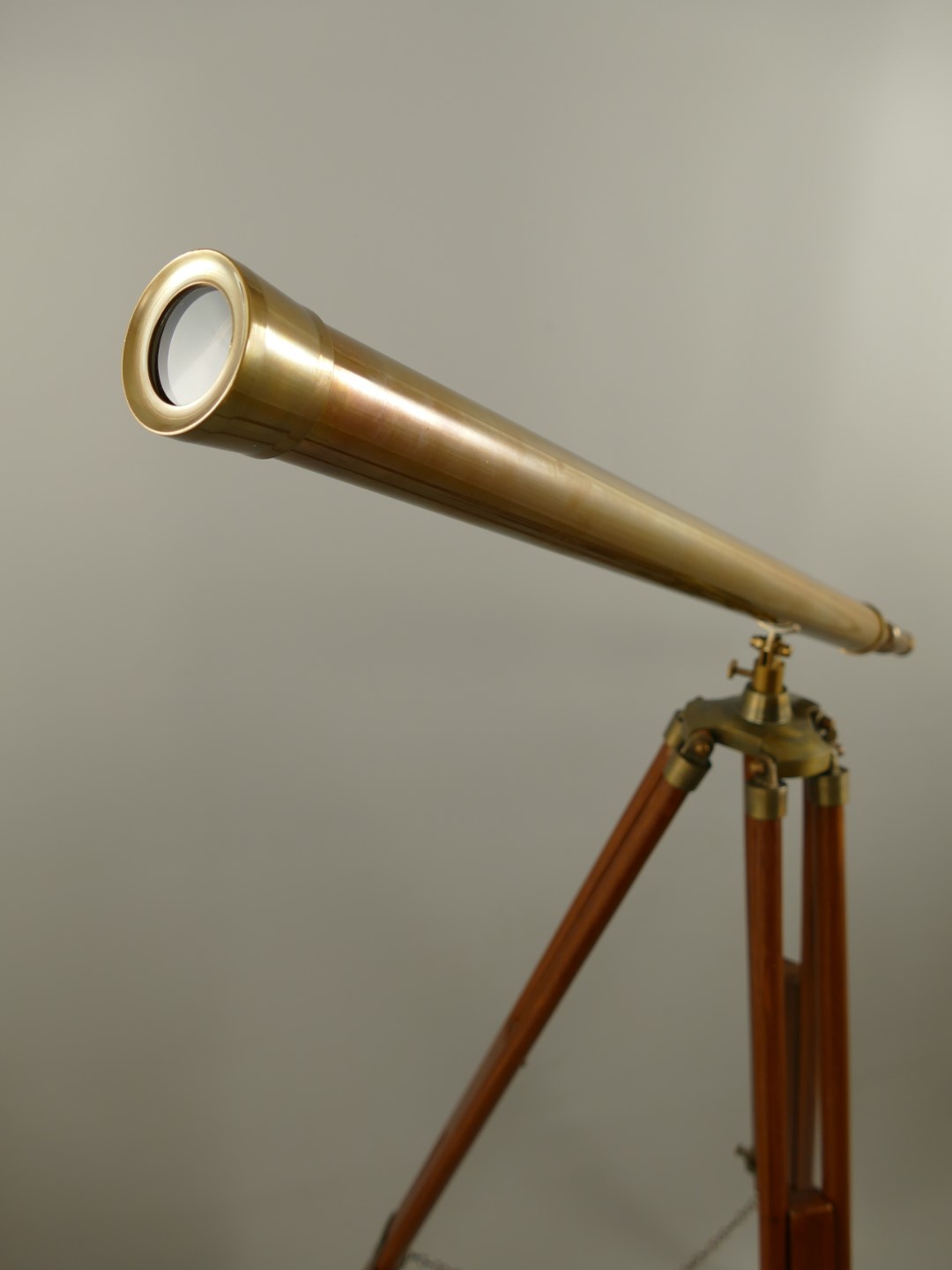 Fernrohr Messing brüniert Holz Stativ H.105cm