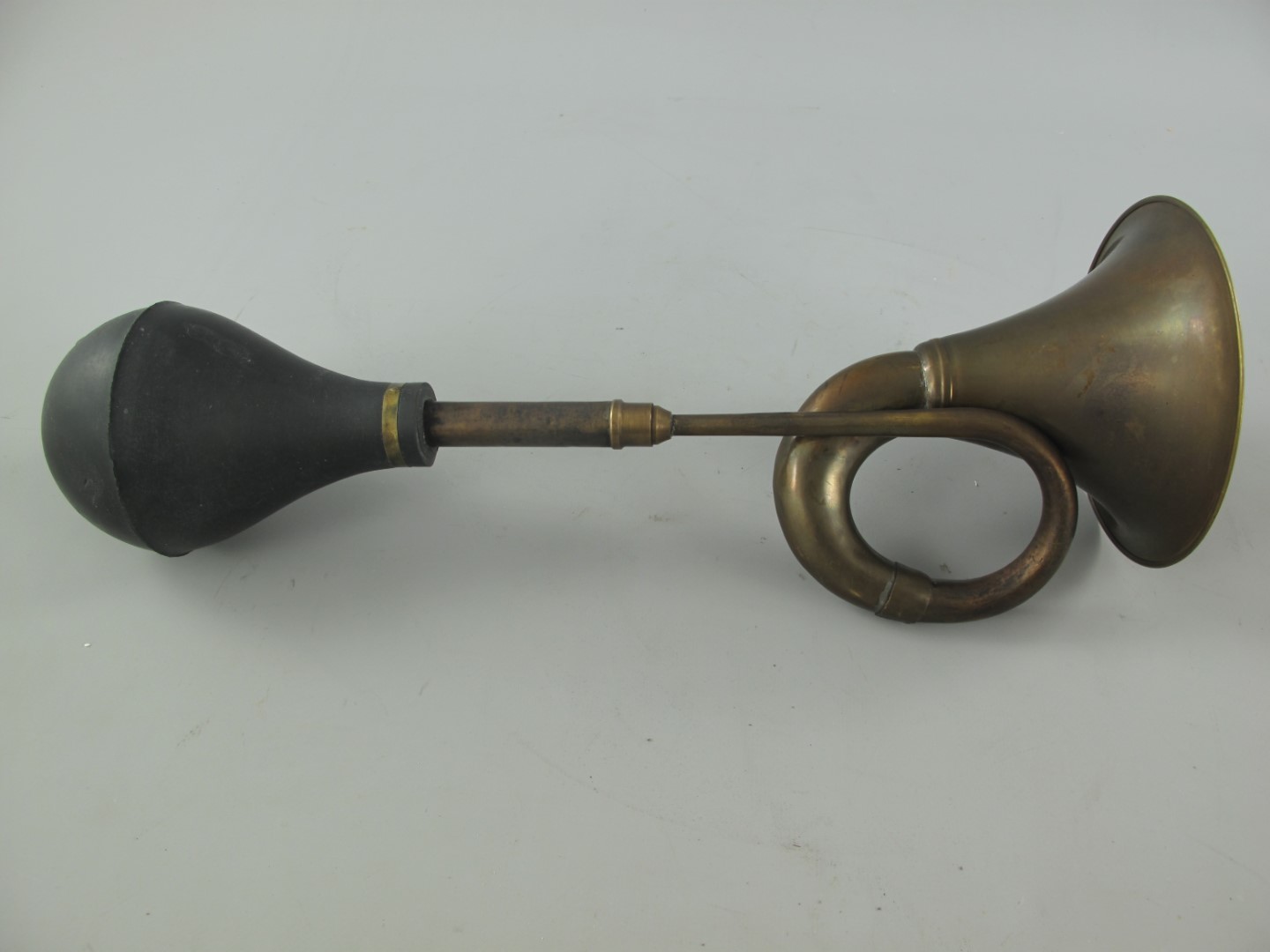 Autohorn Messing brüniert L.44cm