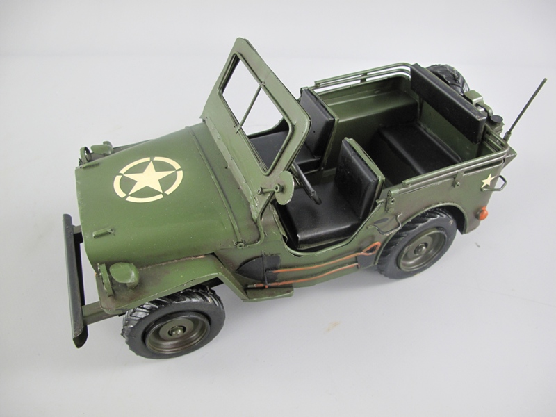 Auto Geländewagen Antik Eisen L.30x15cm