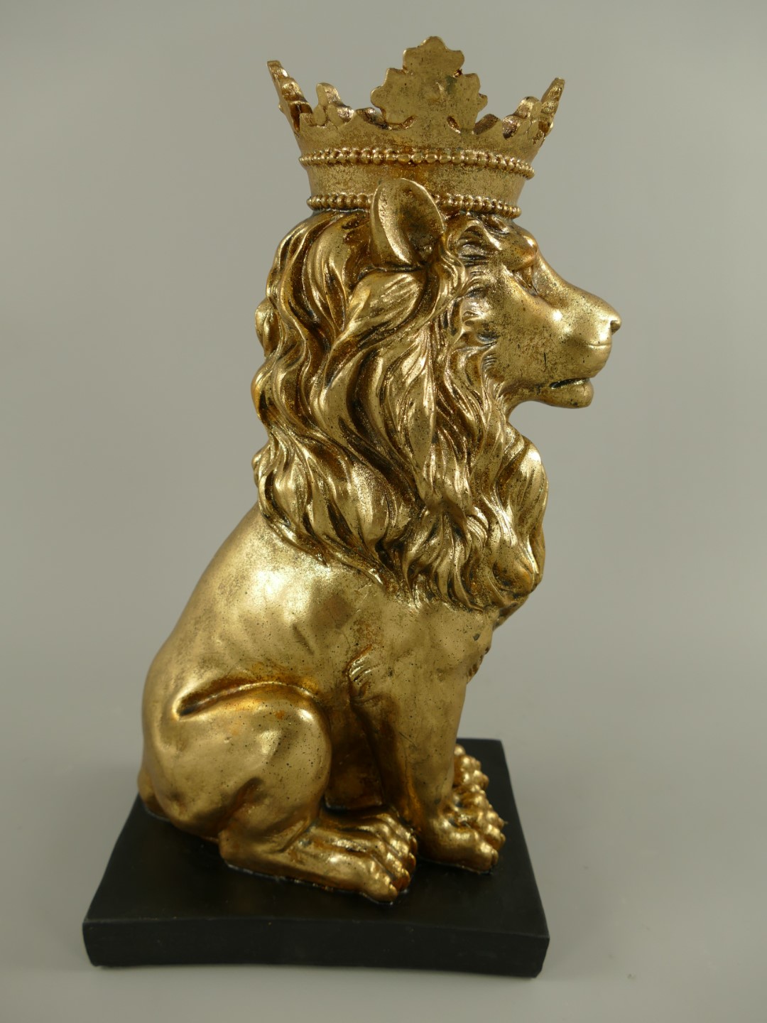 Löwe Polystein Gold Schwarz farbig H.35x14cm
