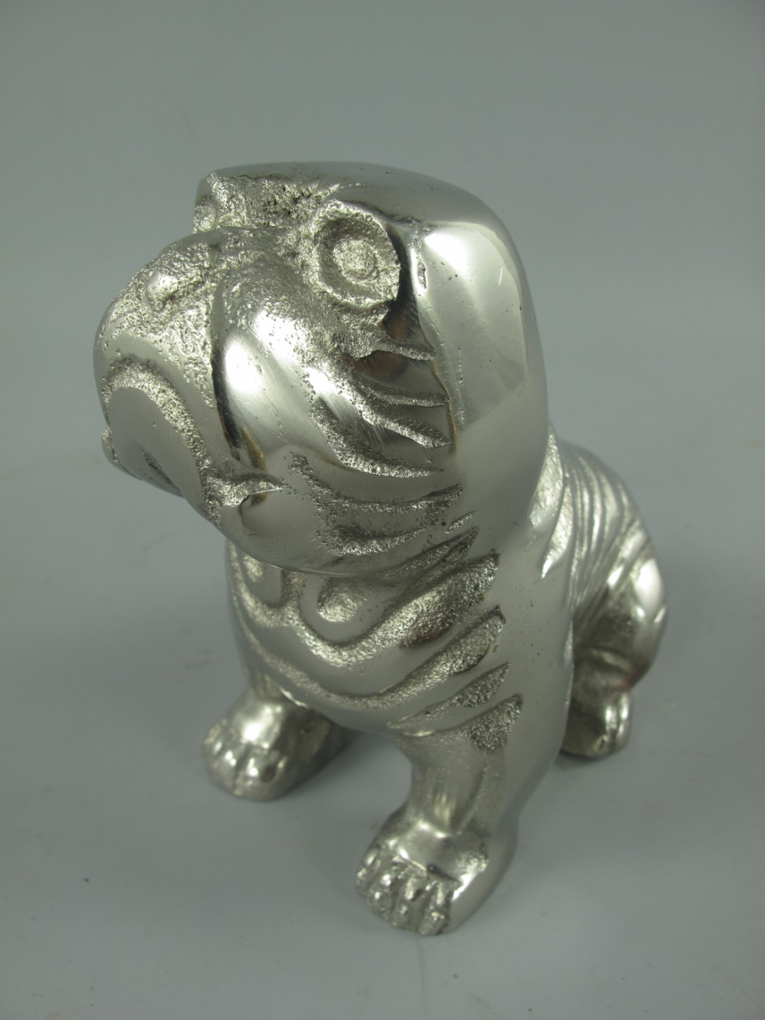 *AUS R*PREIS Figur HUND!! ALU vernickelt H.13x13cm