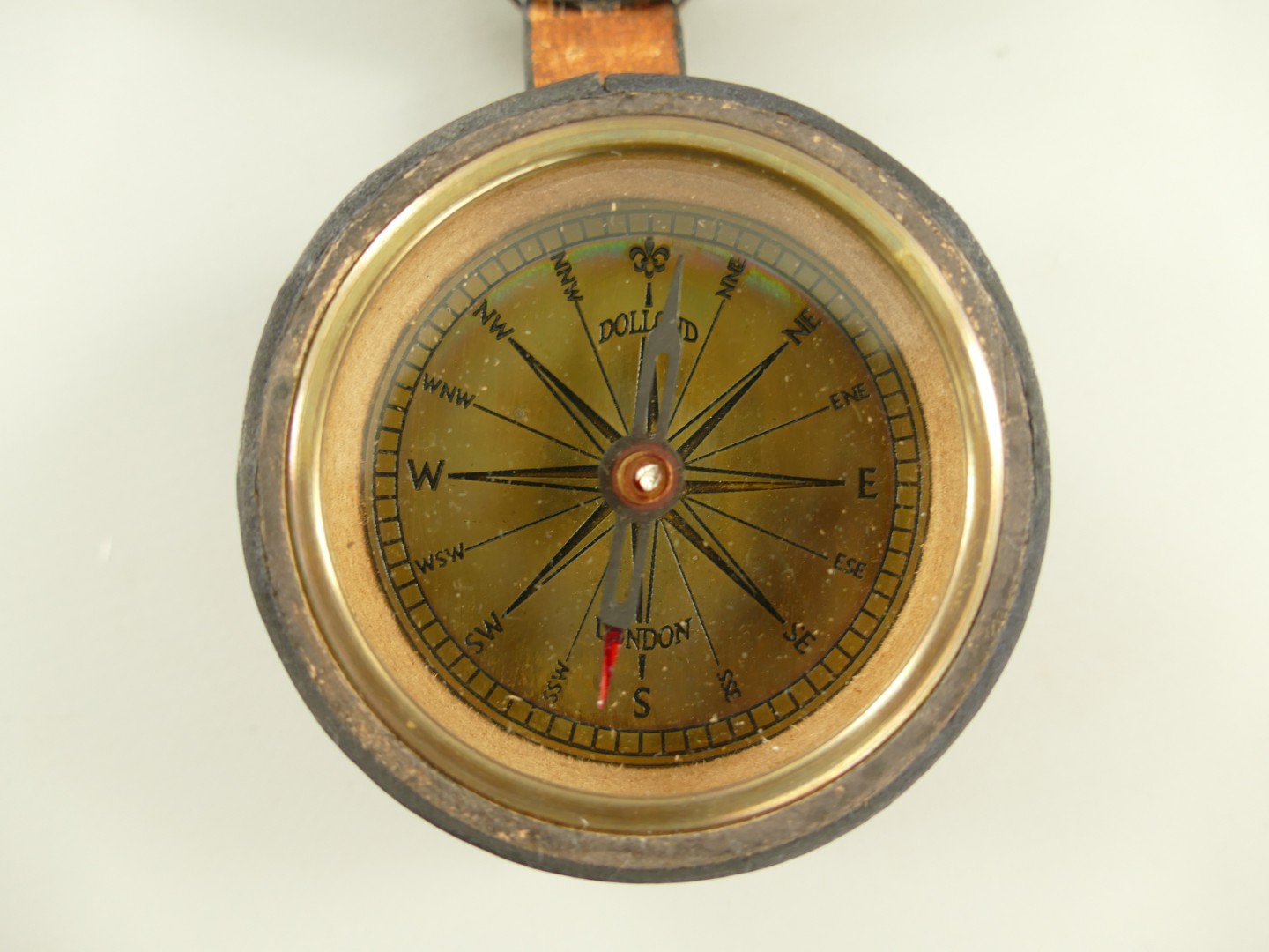 Kompaß Leder Messing brüniert D.7cm