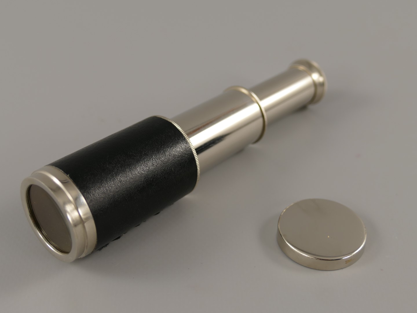Fernrohr Nickel im leder Box L.5/15cm