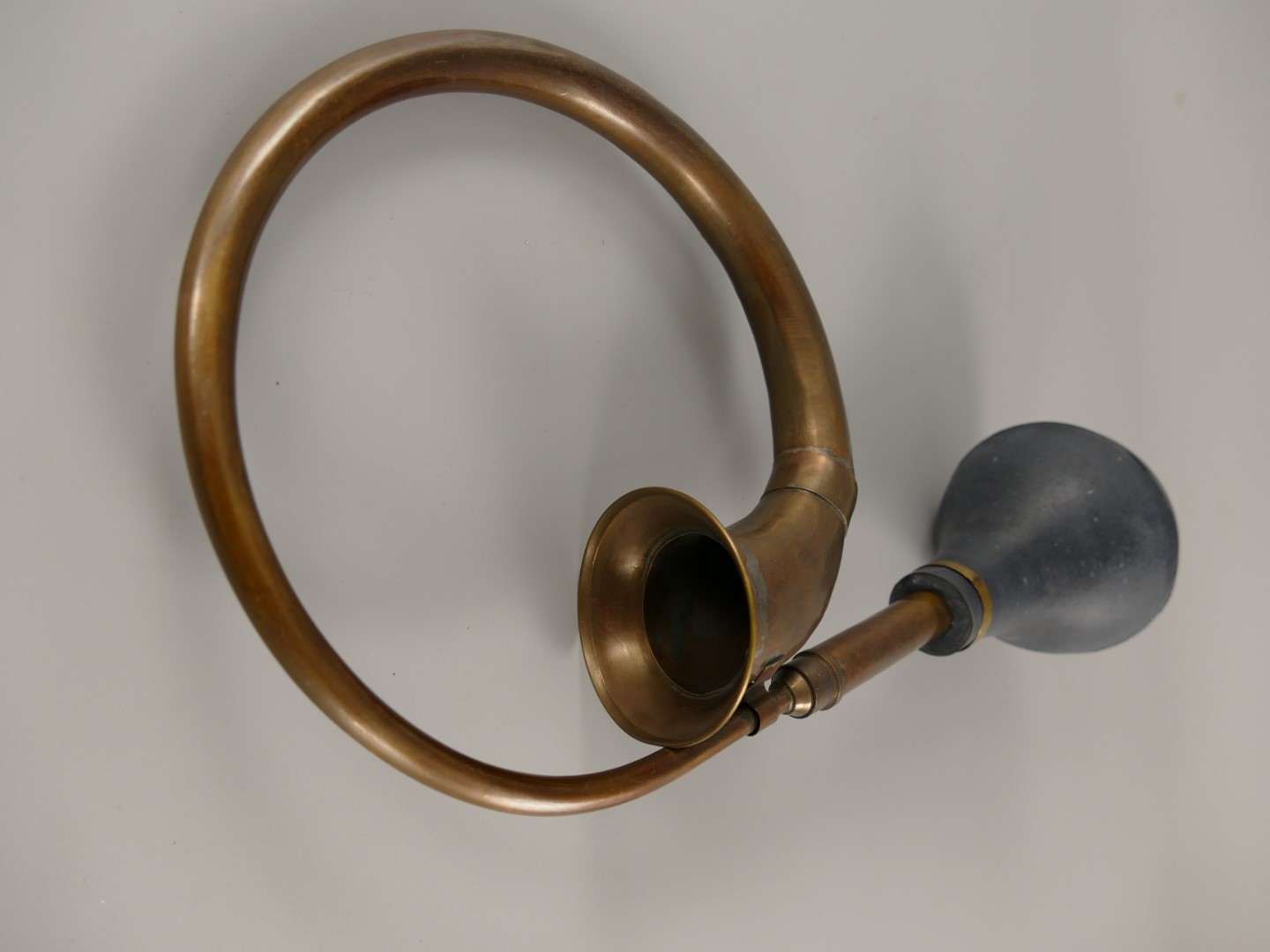 Taxihorn Messing brüniert groß L.40cm