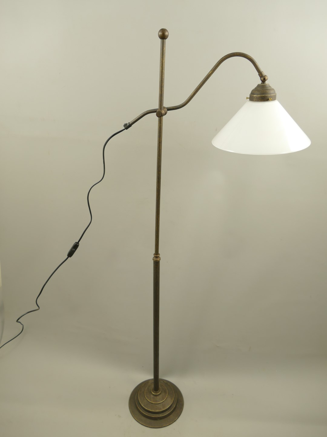 *A? Lampe Messing brün. Schirm(162.100W20) H.125cm