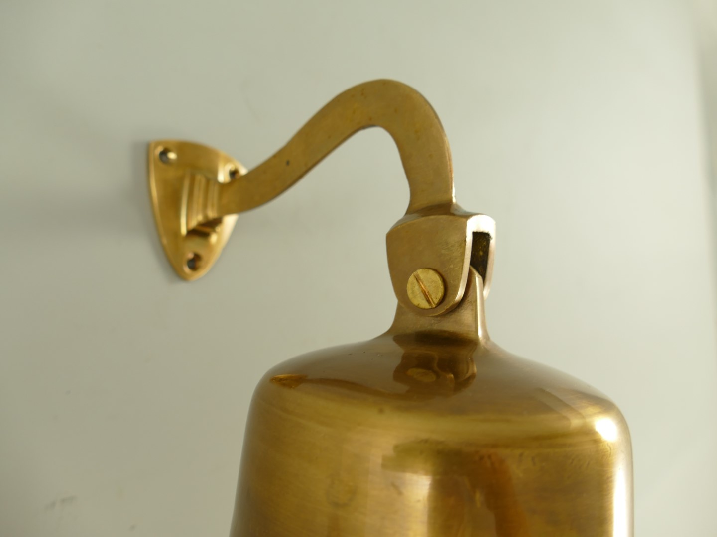 Glocke/Haken Messing brün.(IND) GLATT H.25-D.18cm