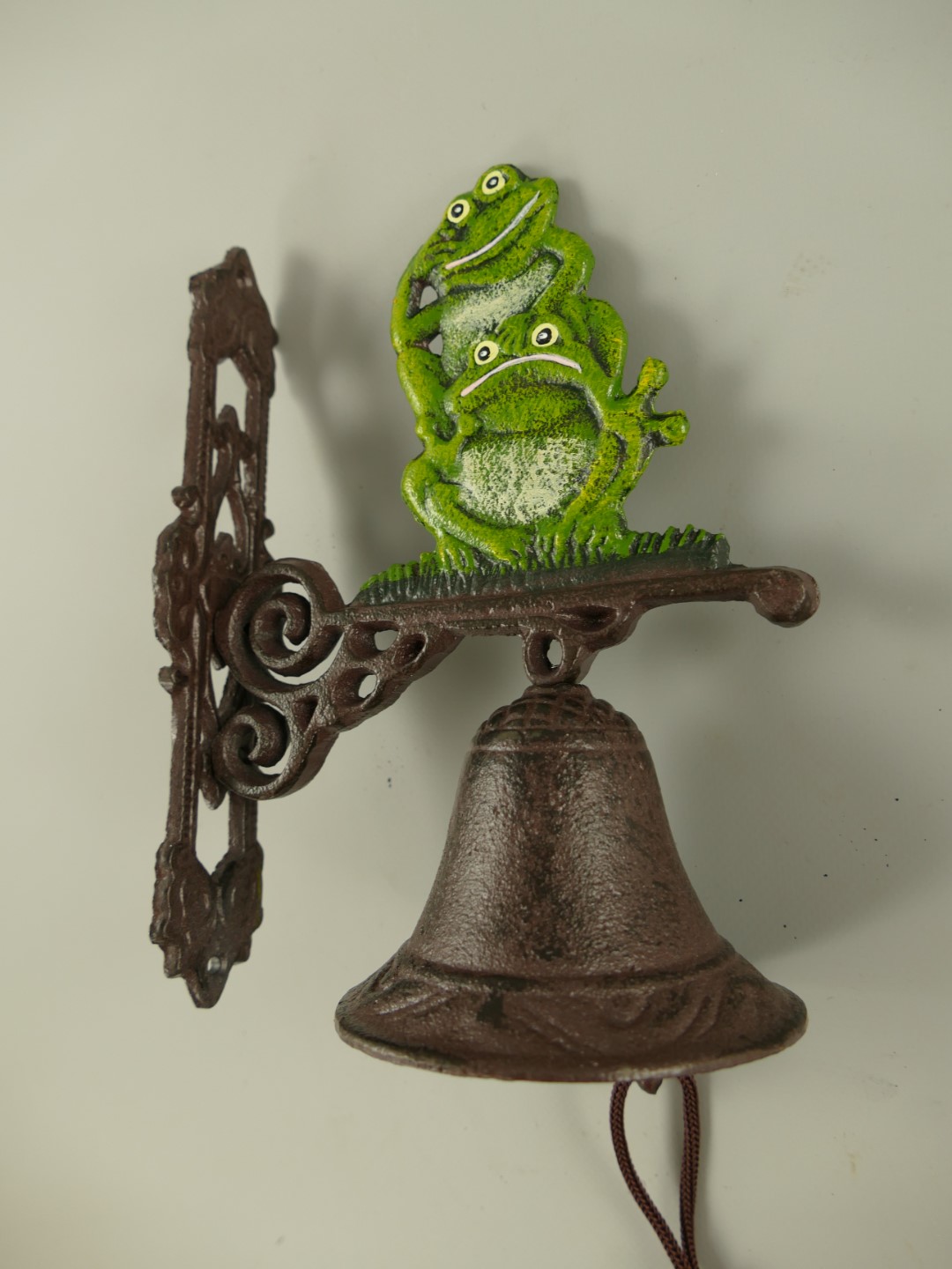 Wandglocke KLEIN FROSCH Gußeisen H.21x15cm