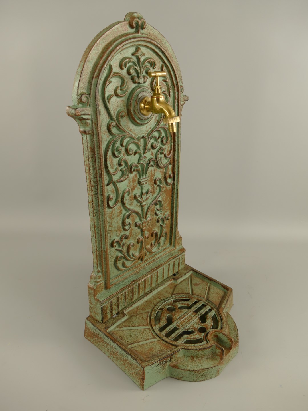 Stehbrunnen Gußeisen farbig H.65cm