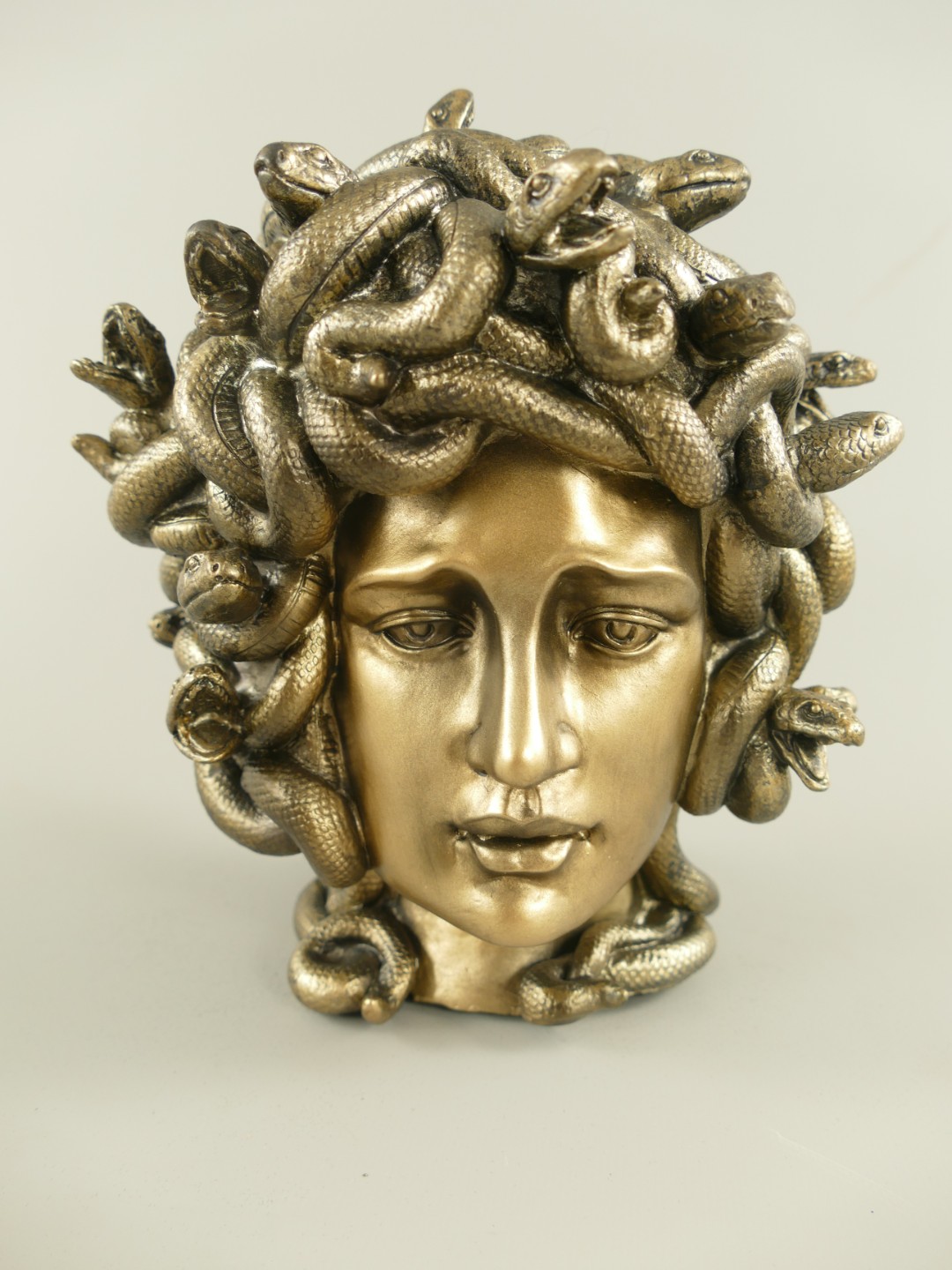 Meduse Polystein farbig H.18x18x14cm