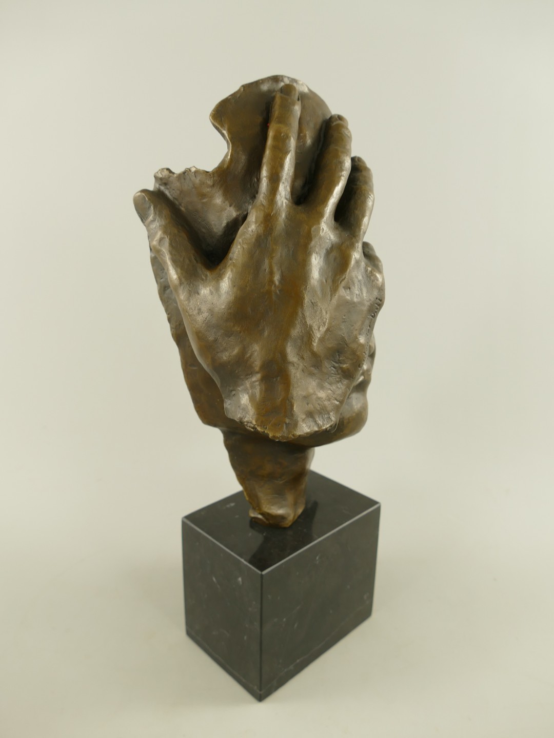 Figur Bronze Gesicht mit Hand  H.42x20x12cm