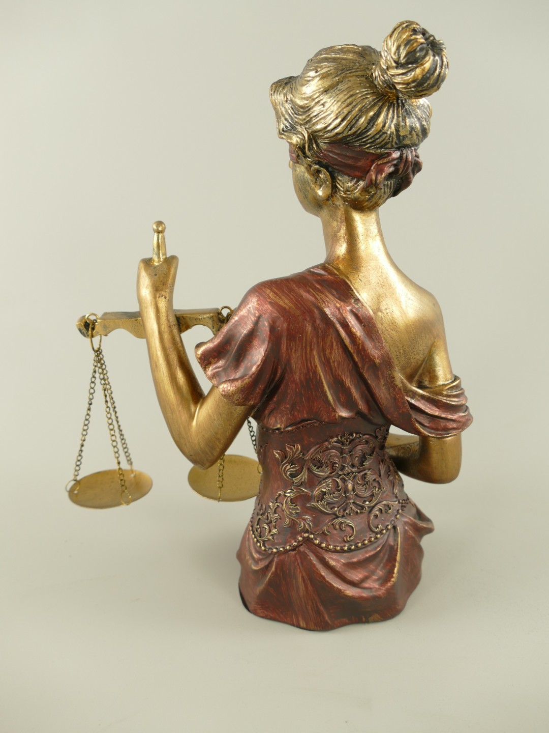 Justitia Polystein farbe H.33x22x12cm
