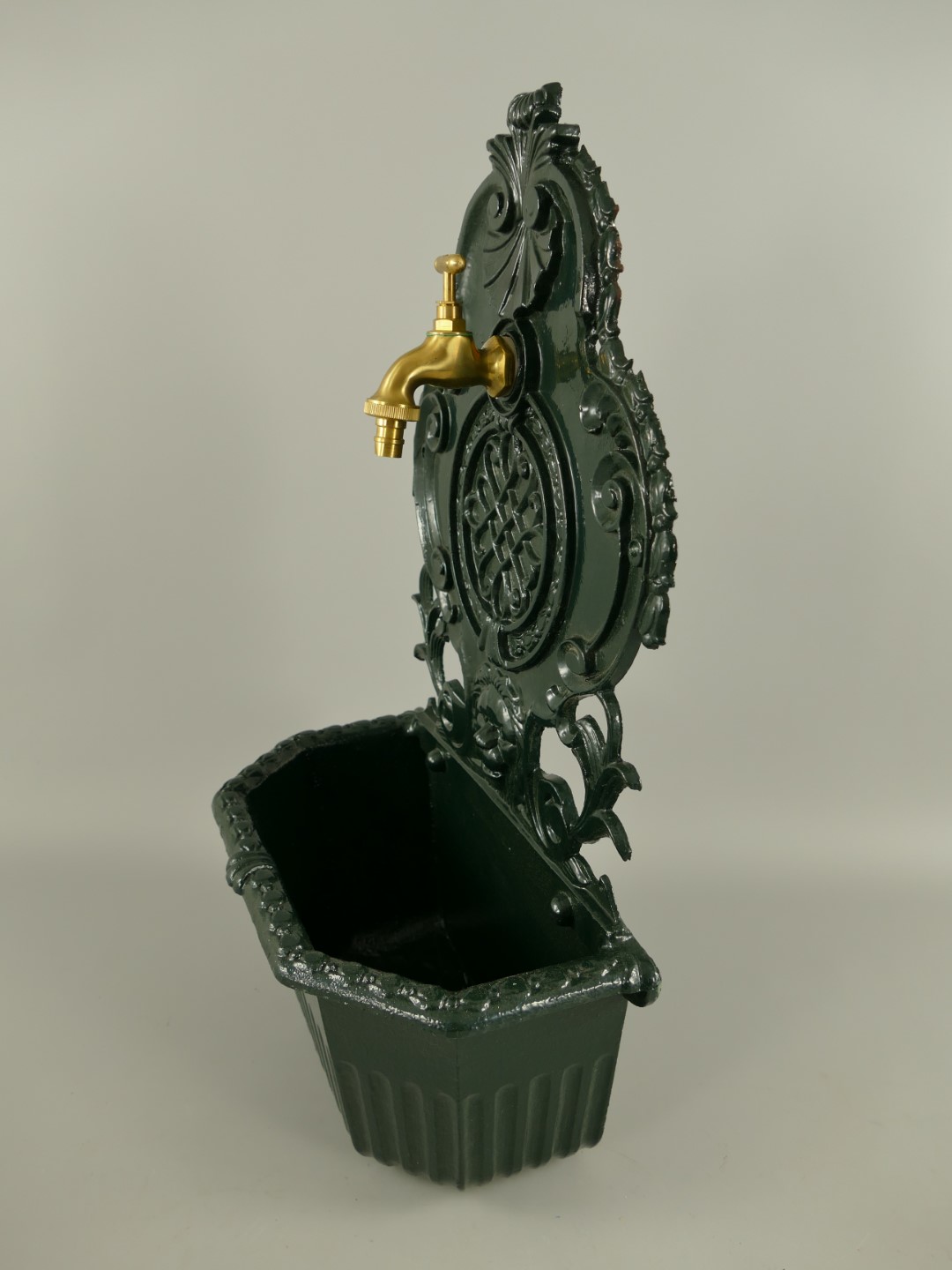 Wandbrunnen Alu Guß grün H.60cm