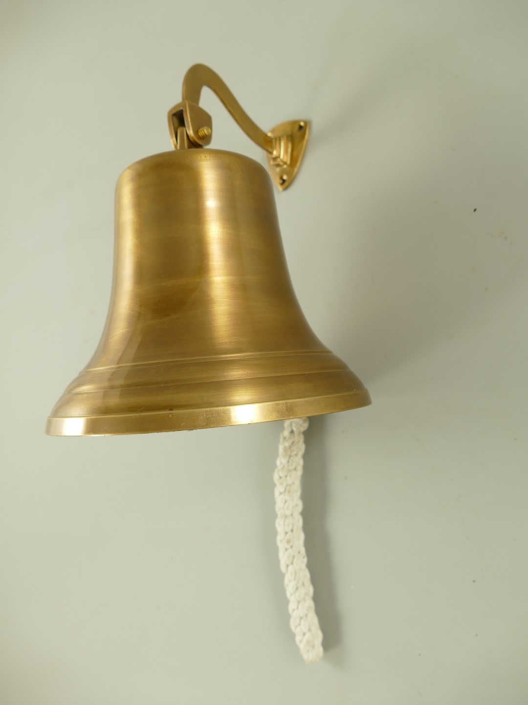 Glocke/Haken Messing brün.(IND) GLATT H.25-D.18cm