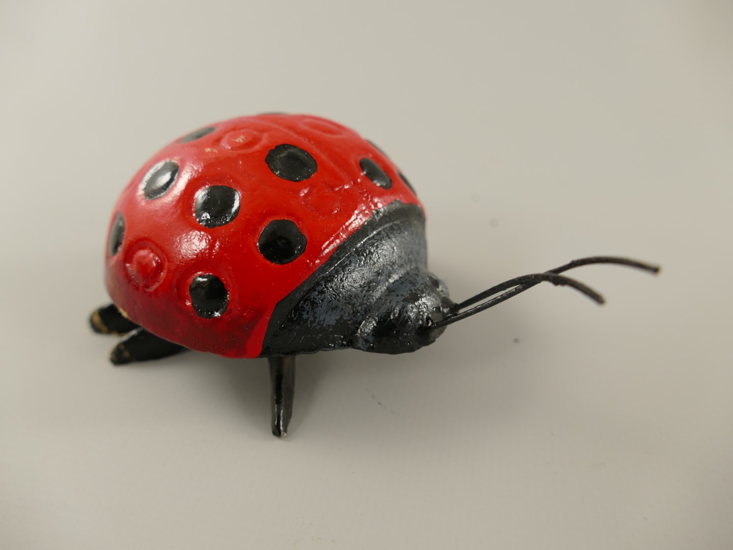 Marienkäfer Eisen farbig L.11cm