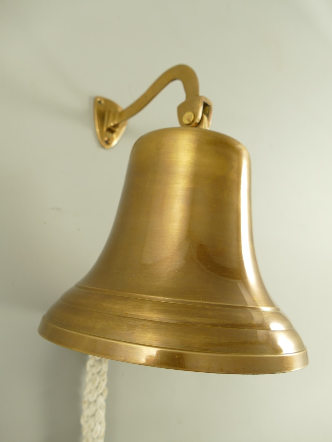 Glocke/Haken Messing brün.(IND) GLATT H.25-D.18cm