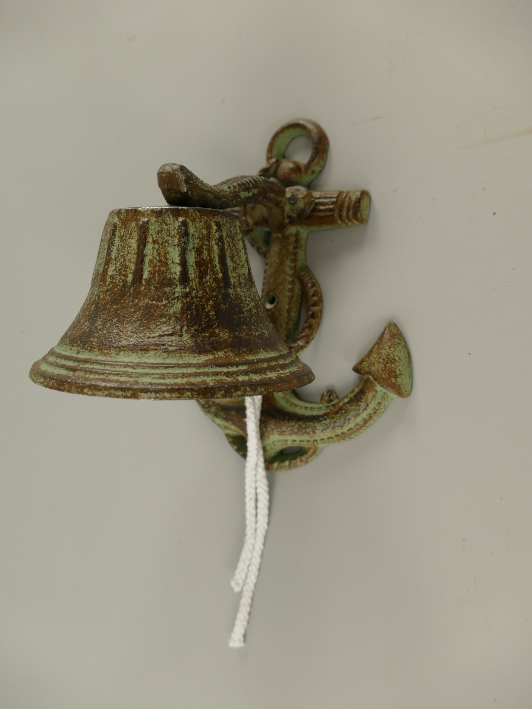 Wandglocke Gußeisen farbig H.19cm