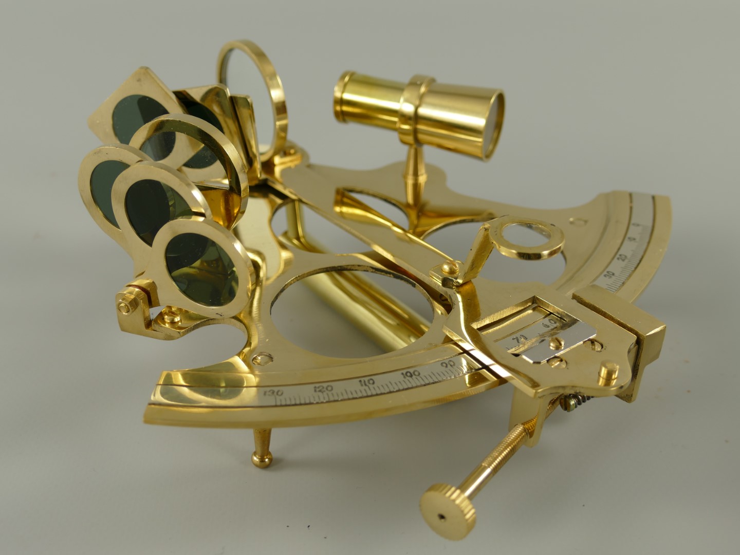 Messing Sextant 6'' im Holzbox H.10x20x20cm