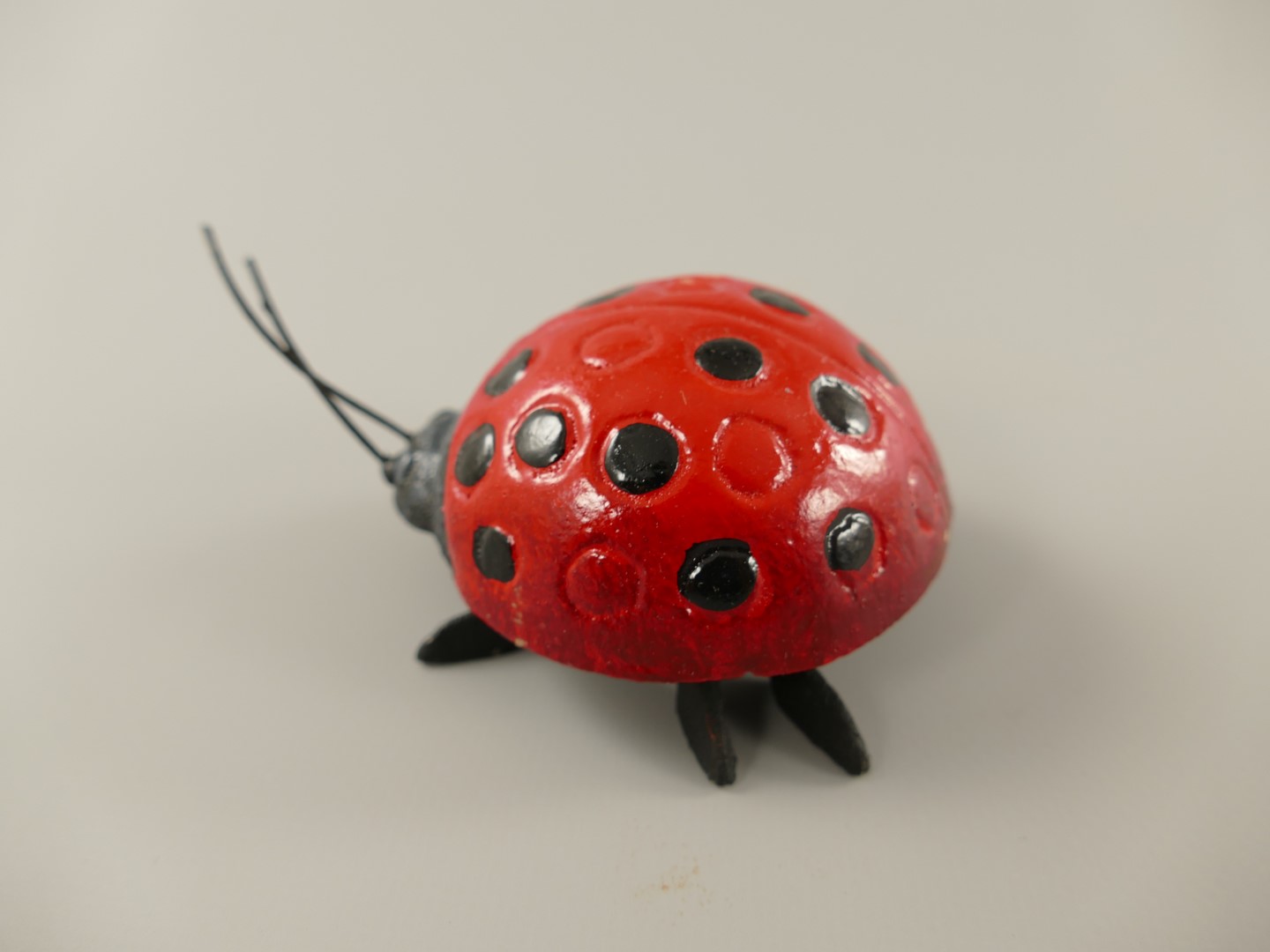 Marienkäfer Eisen farbig L.11cm