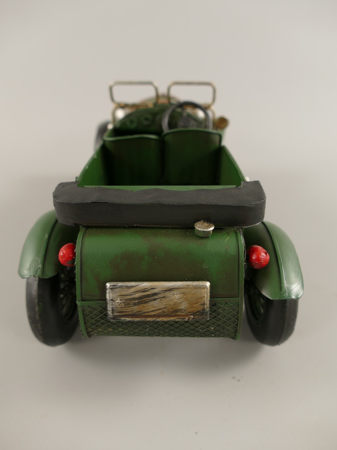 Auto grün Antik Eisen L.32x13cm