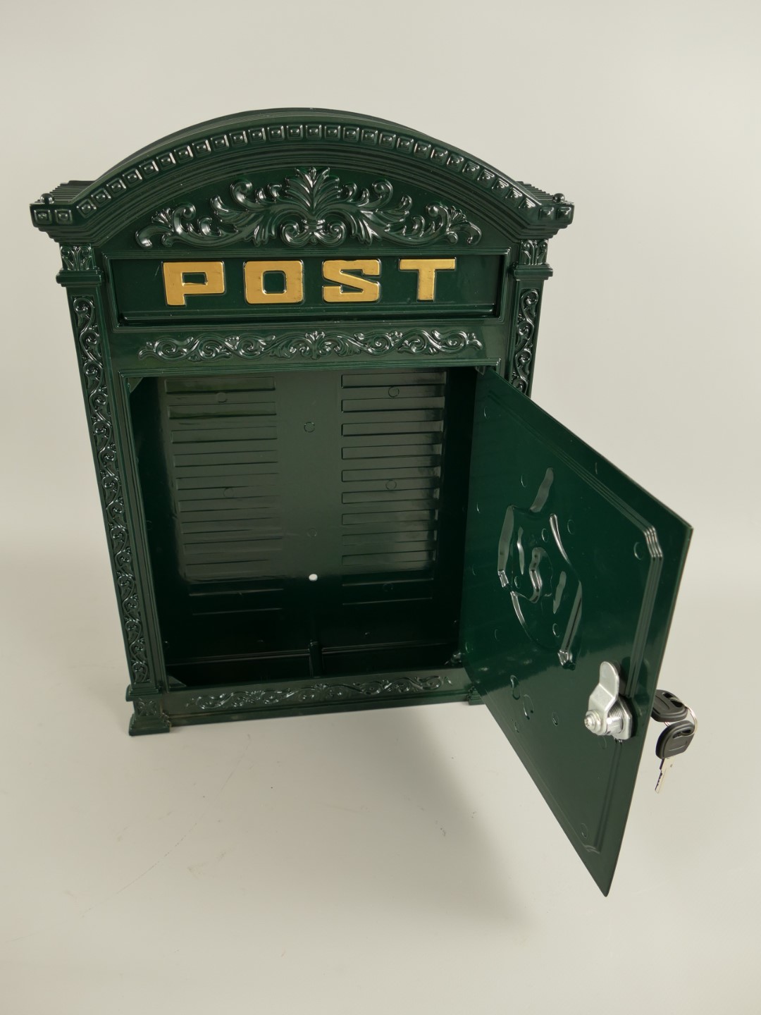 Wandbriefkasten Alu/eckig grün H.45cm
