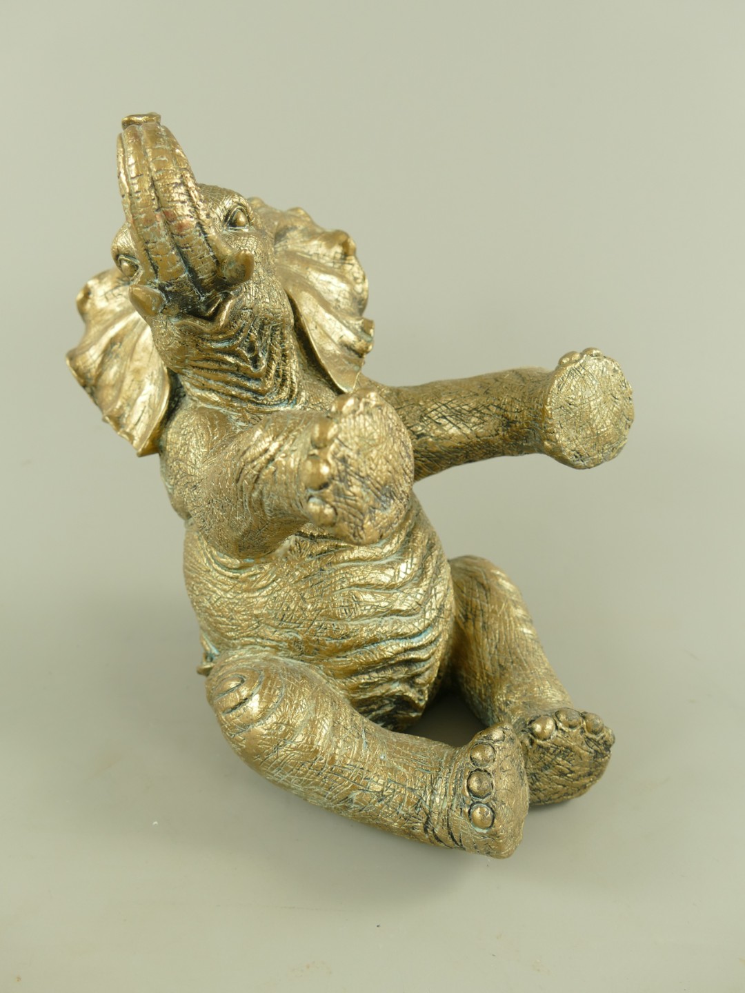 Weinständer Elefant Polystein farbig H.23cm
