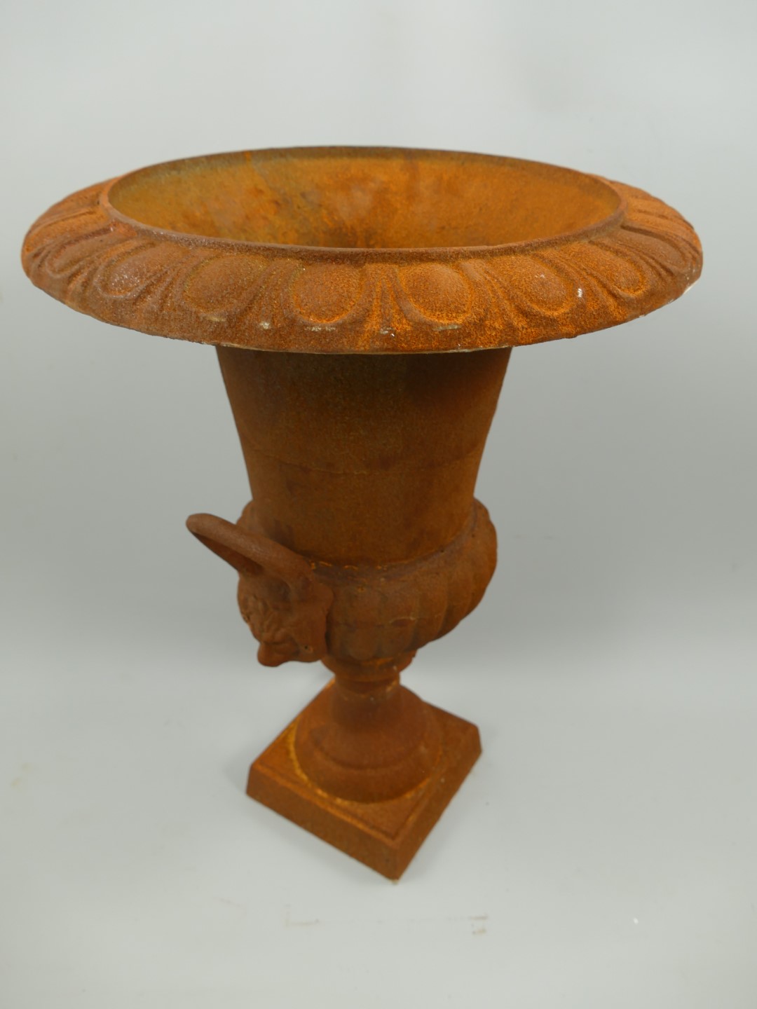 *ANG. Urn GRIFF! Eisen rustikal ROSTIG H.63-D.48cm