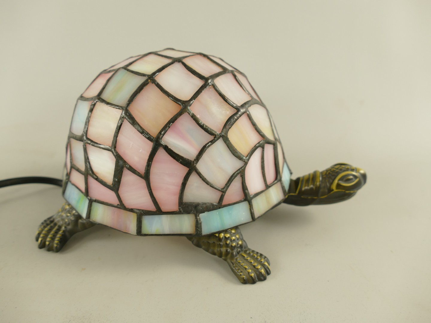Lampe Tiffany Schildkröte Rosa fassung E14 L.22cm