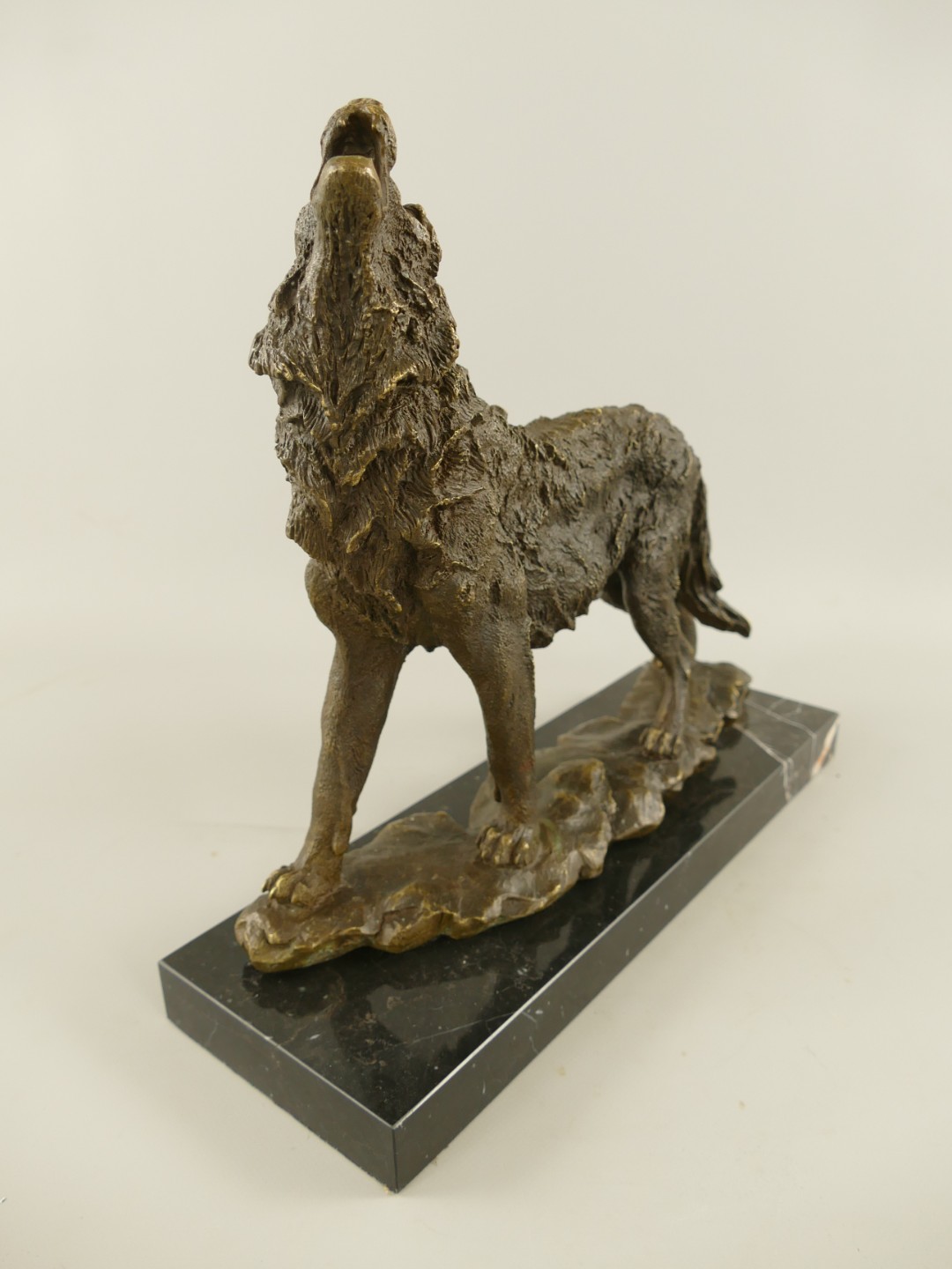 Figur Bronze Wolf L.38x34x13cm