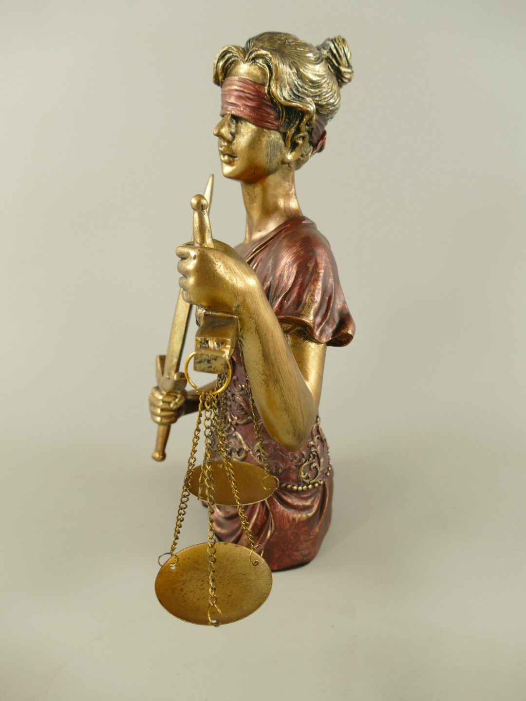 Justitia Polystein farbe H.33x22x12cm