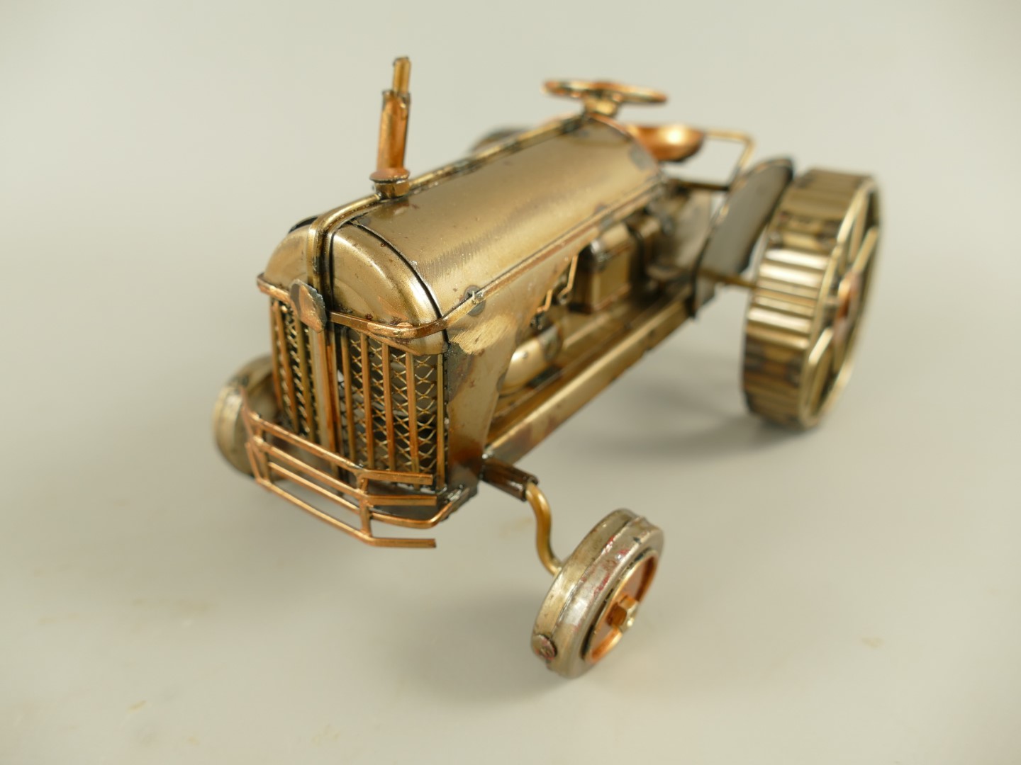 Traktor Antik Eisen metallic farbig L.16cm