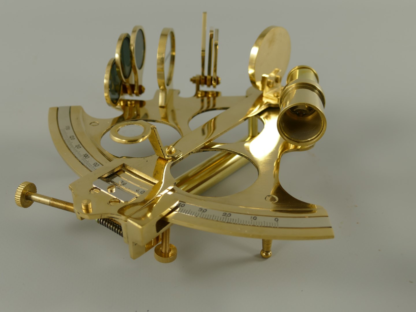 Messing Sextant 6'' im Holzbox H.10x20x20cm