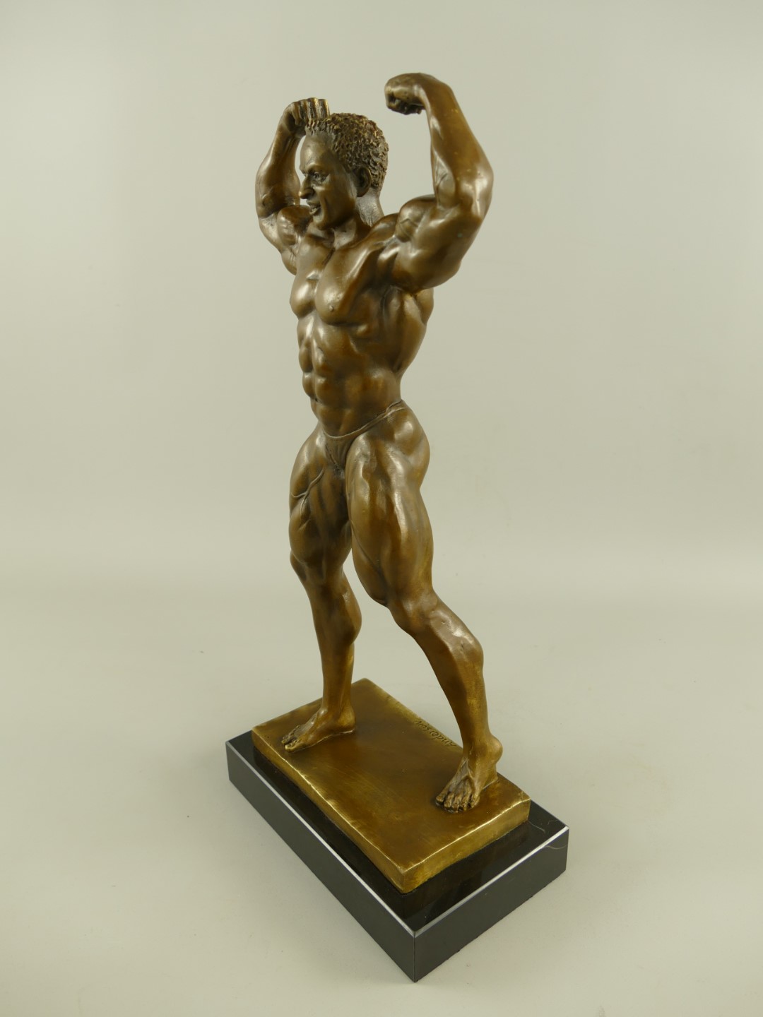 *RAUS*PREIS* Figur Bronze Mann mit Muskeln H.50cm