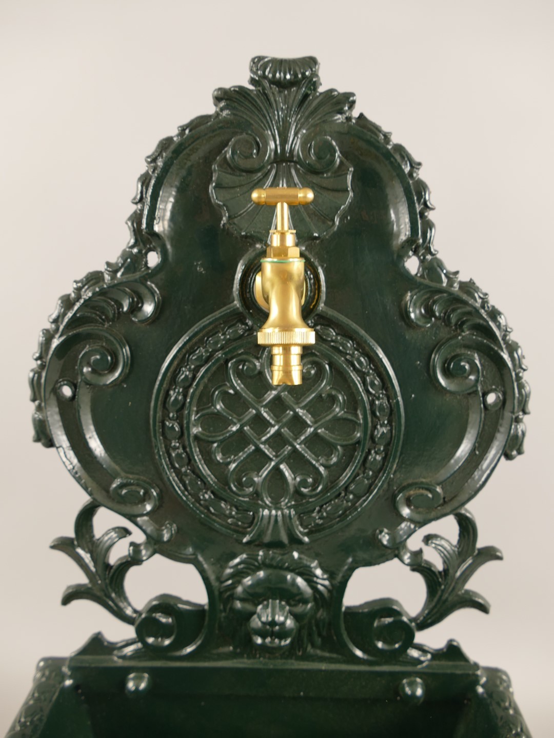 Wandbrunnen Alu Guß grün H.60cm