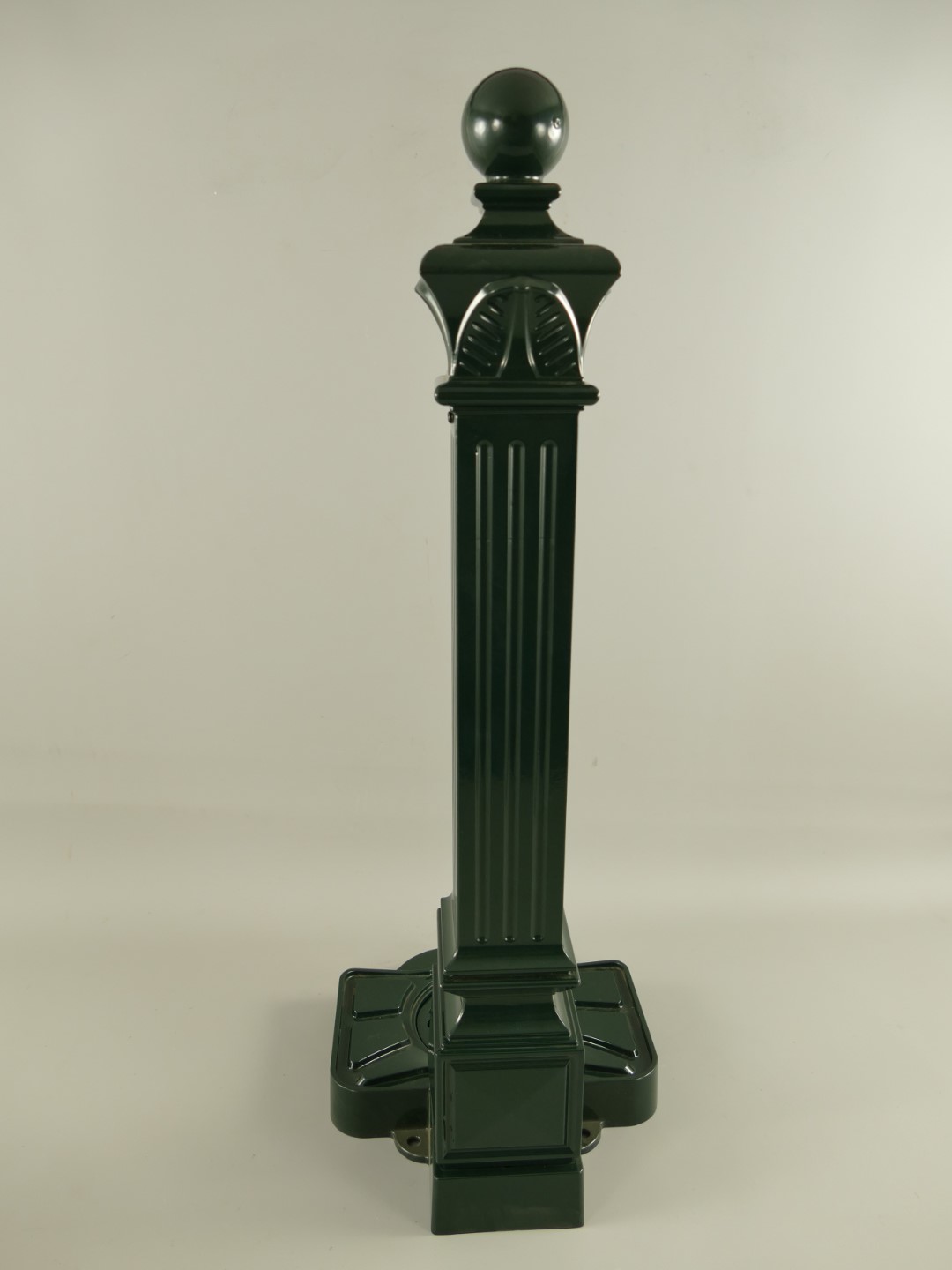 Zapfsäule Eckig Alu grün Mes. Hahn H.83x33cm