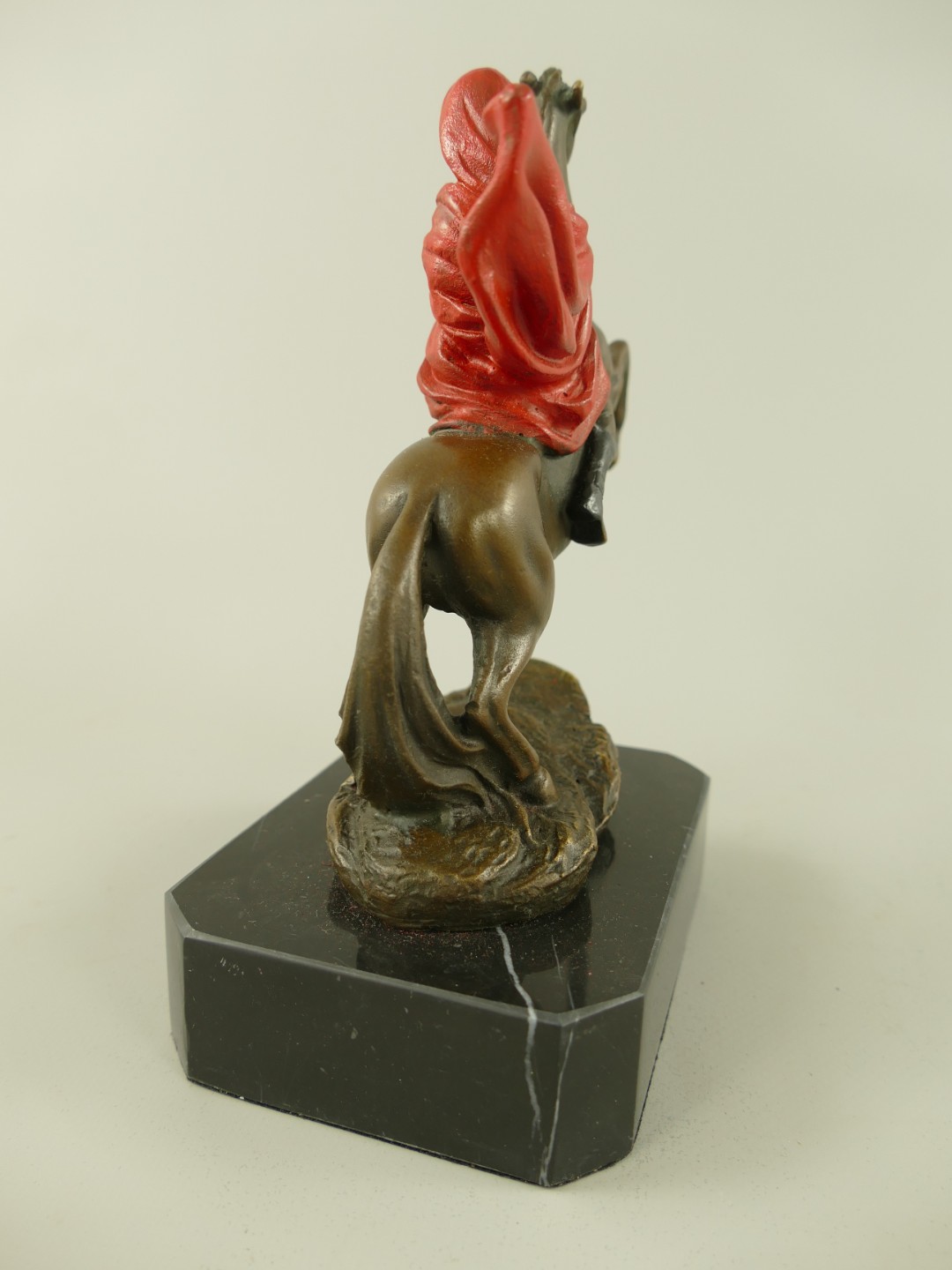Figur Bronze Banksy Mystischer Reiter Pferd H.20cm
