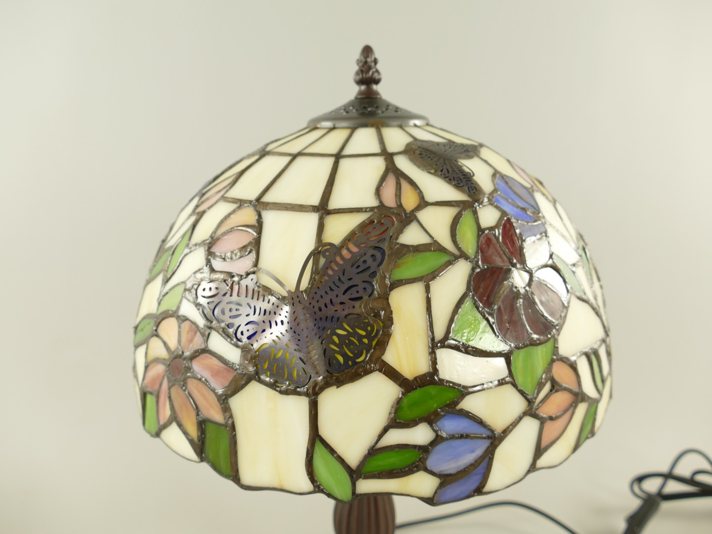 Lampe Tiffany mit schmetterling fassung E27 H.46cm