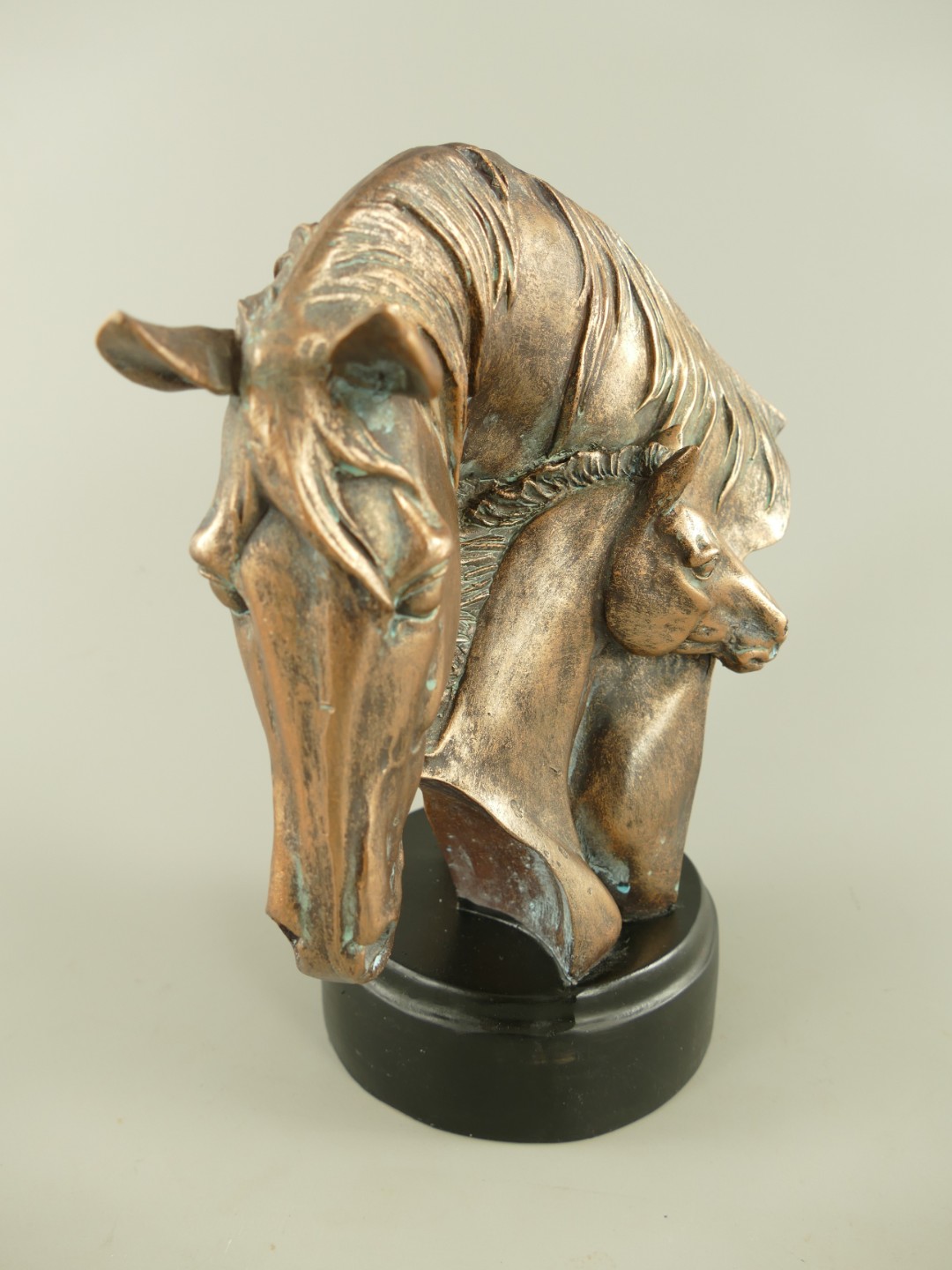 Pferdkopf Polyst. Schwarz/Bronze farbig H.28x26cm