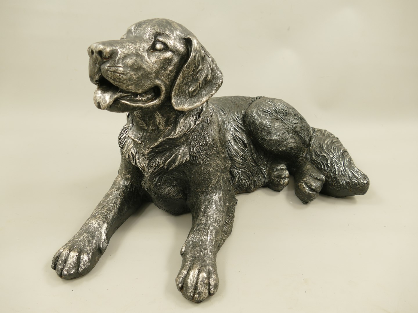 *ANG. (*)Hund Kunststein(MGO) Grau farbig L.67cm