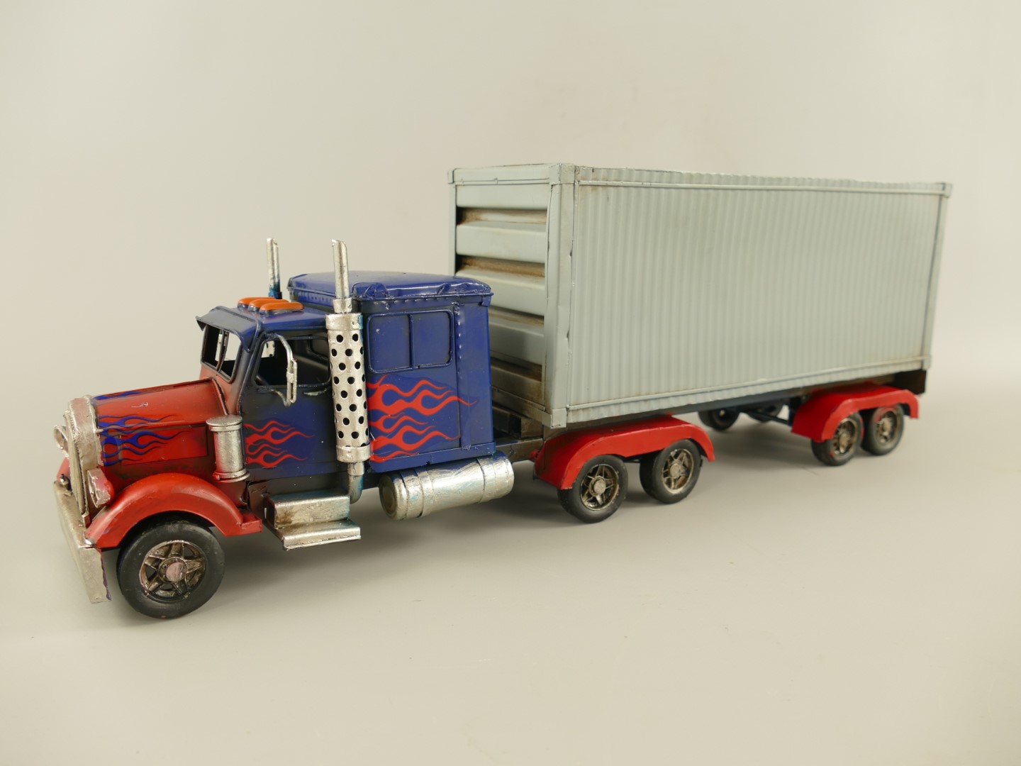 *ANG. Truck mit Container Antik Eisen L.48cm
