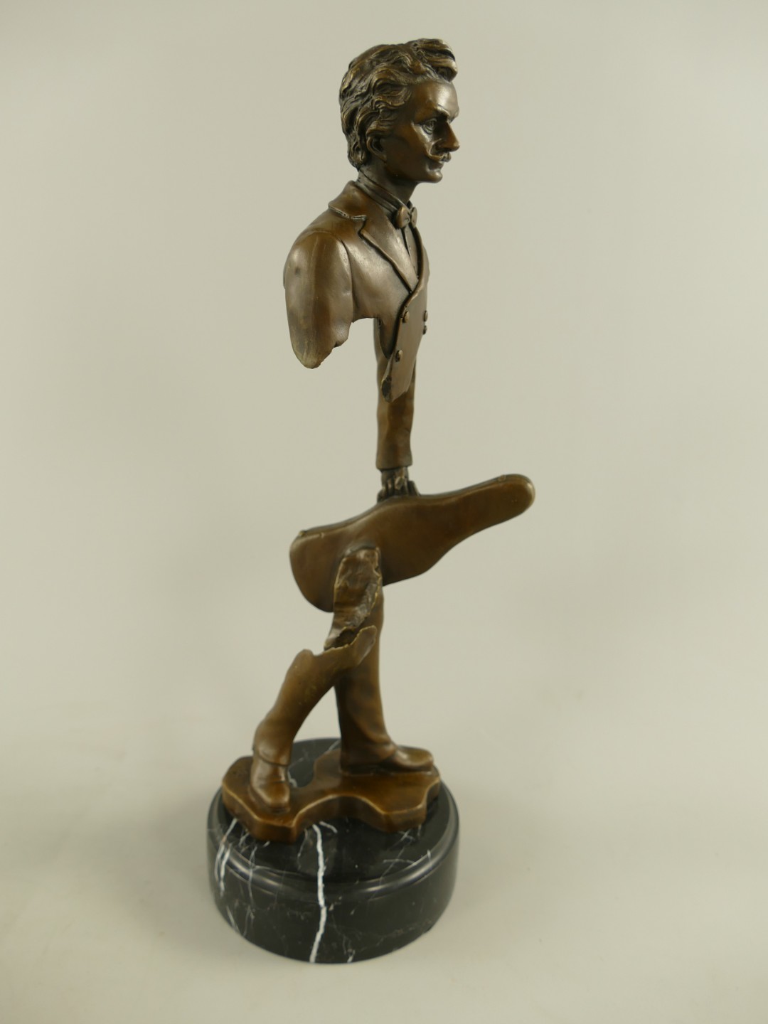 Bronze figur Mann Musiker H.38x15x12cm